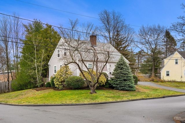 2 Girdler Road, Marblehead, MA 01945