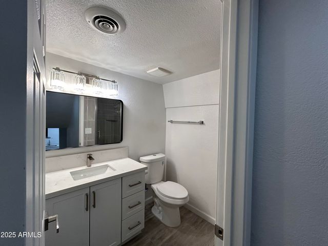 3416 N 44TH Street 10, Phoenix, AZ 85018