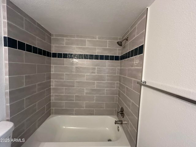 3416 N 44TH Street 10, Phoenix, AZ 85018