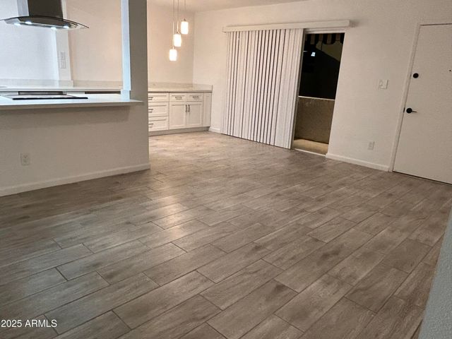 3416 N 44TH Street 10, Phoenix, AZ 85018