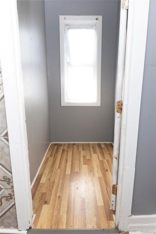 2441 Holbrook Street, Hamtramck, MI 48212