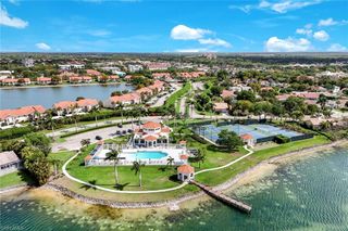 7706 Jewel LN 102, Naples, FL 34109