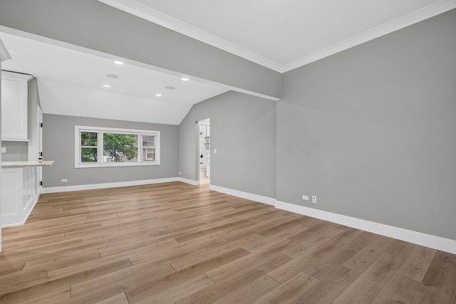 240 S Brainard Avenue 2, La Grange, IL 60525
