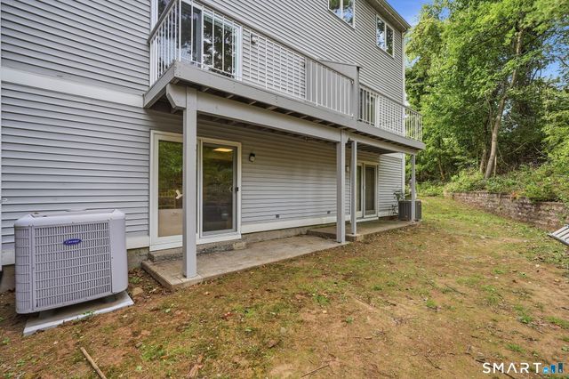 15 Brinley Way 15, Newington, CT 06111