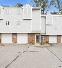 15 Brinley Way 15, Newington, CT 06111