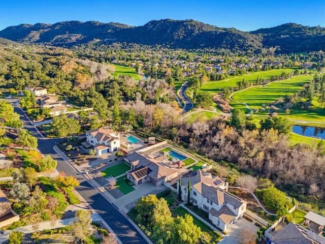 14127 Winged Foot Cir, Valley Center, CA 92082