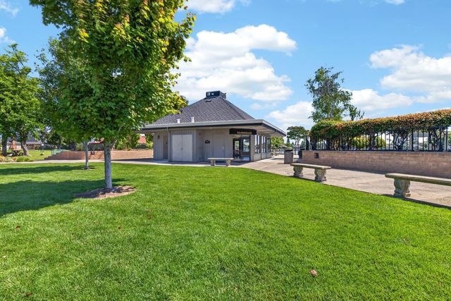 2743 Lost Creek Ct, Stockton, CA 95207