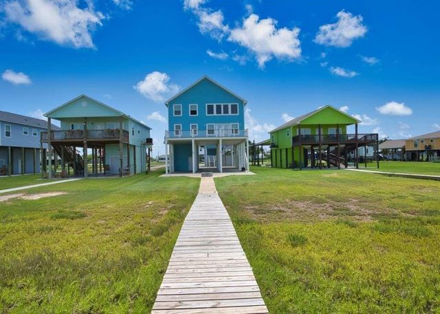 2028 County Road 201, Sargent, TX 77414