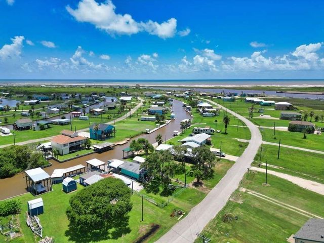 2028 County Road 201, Sargent, TX 77414