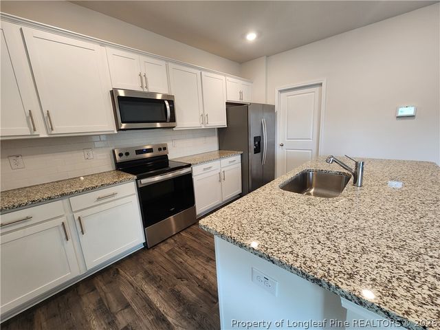 15 CHARLIES BEND Way, Spring Lake, NC 28390