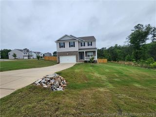 15 CHARLIES BEND Way, Spring Lake, NC 28390