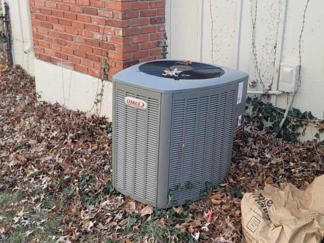 11239 W 99th Place, Overland Park, KS 66214