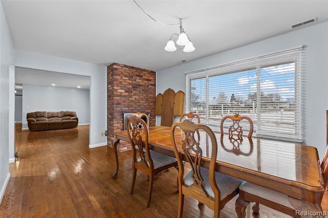 39520 Venetian Drive, Harrison Twp, MI 48045