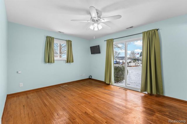 39520 Venetian Drive, Harrison Twp, MI 48045