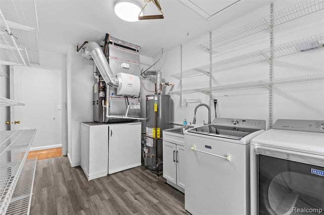 39520 Venetian Drive, Harrison Twp, MI 48045