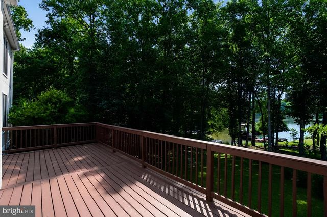 10712 PERRIN CIR, Spotsylvania, VA 22551