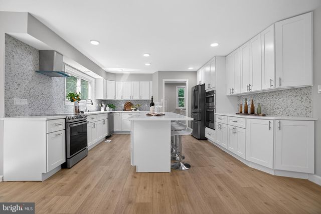 10712 PERRIN CIR, Spotsylvania, VA 22551