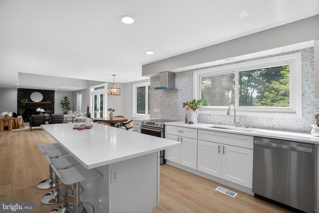10712 PERRIN CIR, Spotsylvania, VA 22551