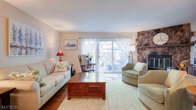 466 Brookside Ln, Hillsborough Twp., NJ 08844