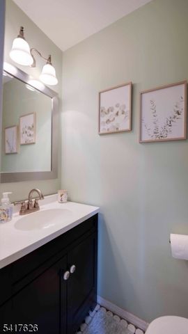 466 Brookside Ln, Hillsborough Twp., NJ 08844