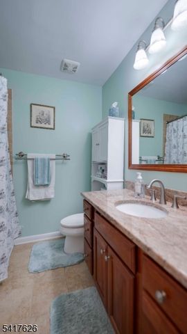 466 Brookside Ln, Hillsborough Twp., NJ 08844