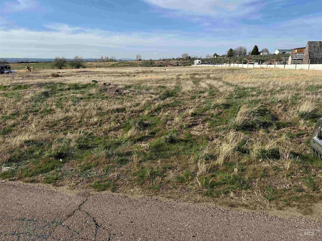 140 Syringa Loop, Shoshone, ID 83352 photo 2