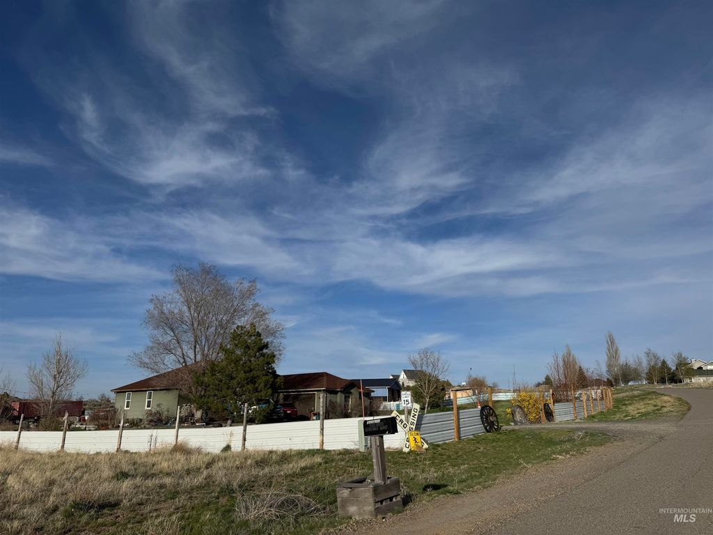 140 Syringa Loop, Shoshone, ID 83352 photo 3