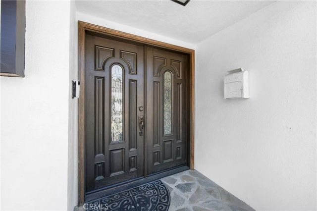 3859 Hollyview Terrace, Culver City, CA 90232