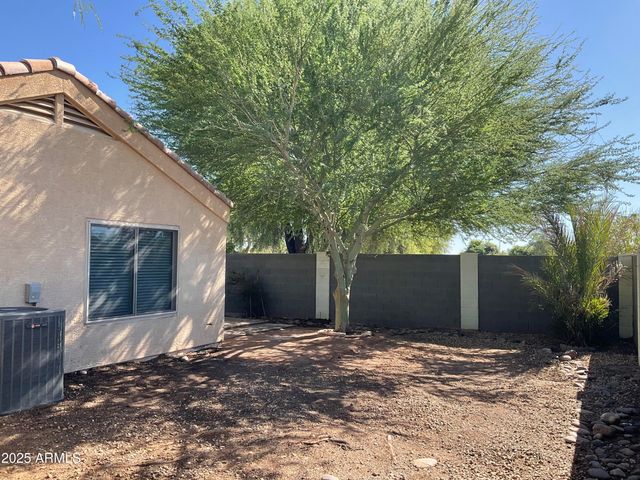 1896 S PINTO Drive, Apache Junction, AZ 85120