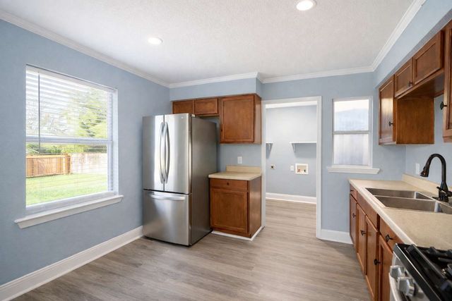 312 Halsey Street, Dallas, TX 75224