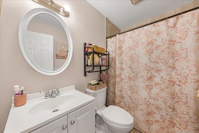 631 Fairview Avenue, Bridgeport, CT 06606