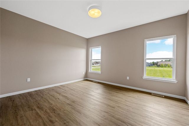 1505 38th Street SE, Cedar Rapids, IA 52403