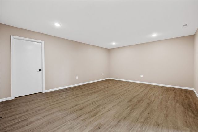 1505 38th Street SE, Cedar Rapids, IA 52403