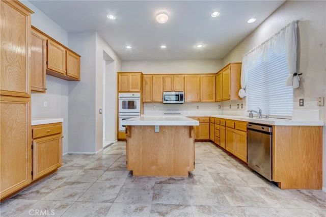 28667 Peach Springs, Menifee, CA 92584