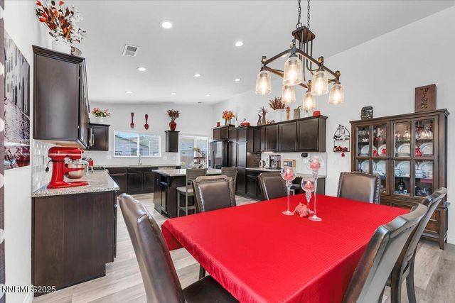 18722 Knott Crk Court, Reno, NV 89508