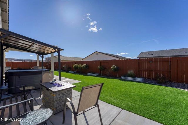 18722 Knott Crk Court, Reno, NV 89508