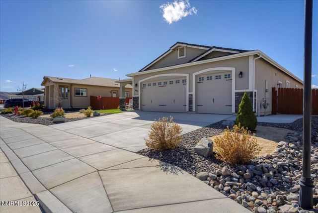 18722 Knott Crk Court, Reno, NV 89508