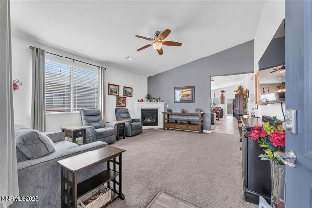 18722 Knott Crk Court, Reno, NV 89508