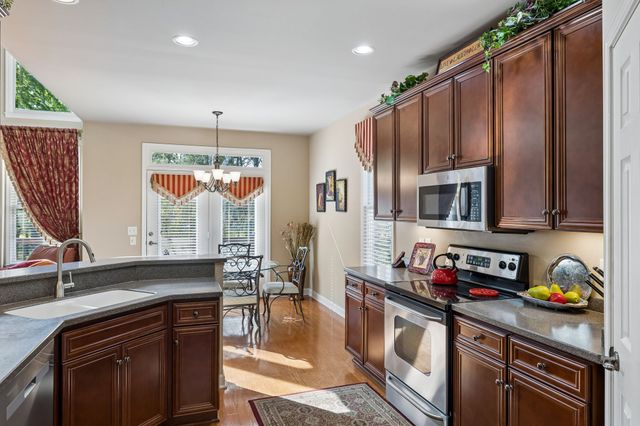 1120 Seven Points Pass, Hermitage, TN 37076