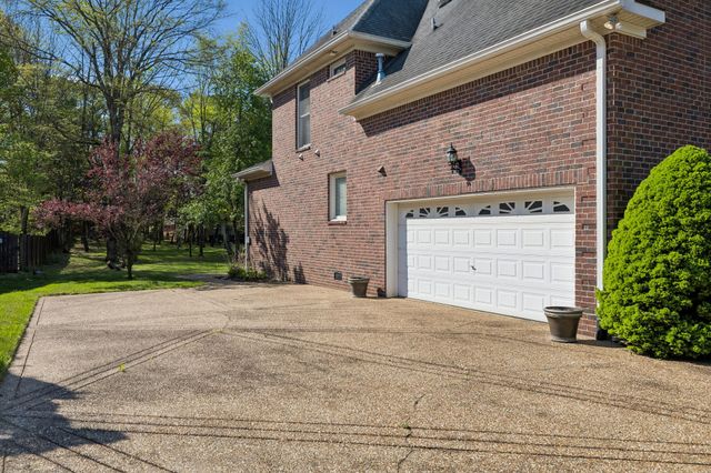 1120 Seven Points Pass, Hermitage, TN 37076