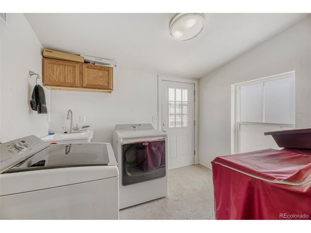 19093 E 22nd Dr, Aurora, CO 80011