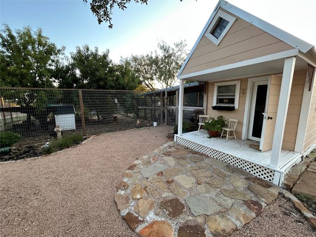 59 Fm 572 E, Goldthwaite, TX 76844