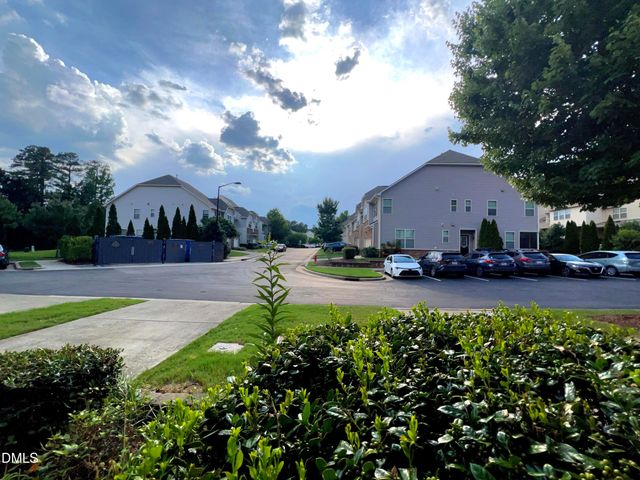 221 Diamond Head Drive, Durham, NC 27705