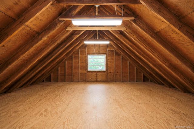 14 Lehigh Lane, Farmingville, NY 11738