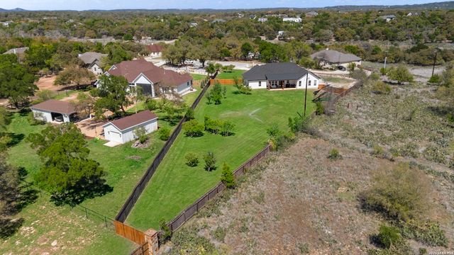 1090 Pegasus, Spring Branch, TX 78070