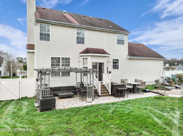 201 10th Avenue, Manchester, NJ 08759