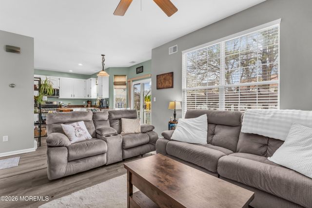 201 10th Avenue, Manchester, NJ 08759