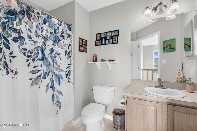 201 10th Avenue, Manchester, NJ 08759