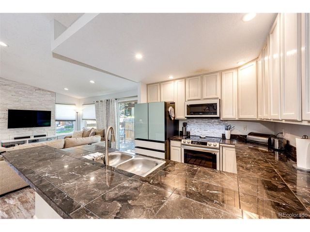 3808 S Evanston St, Aurora, CO 80014