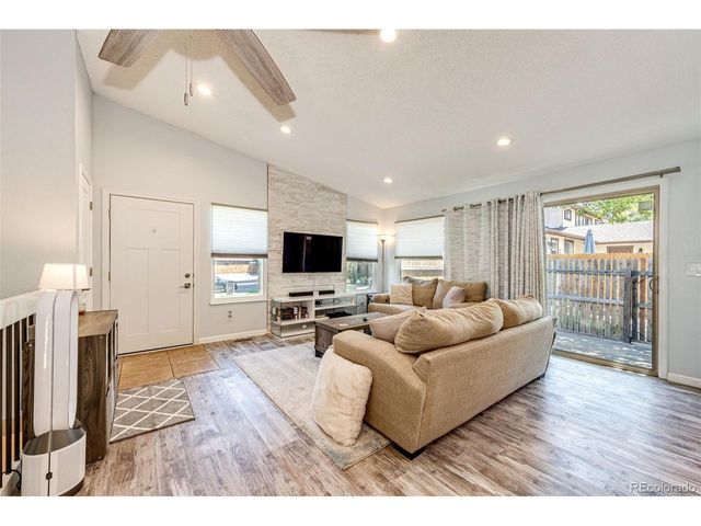 3808 S Evanston St, Aurora, CO 80014